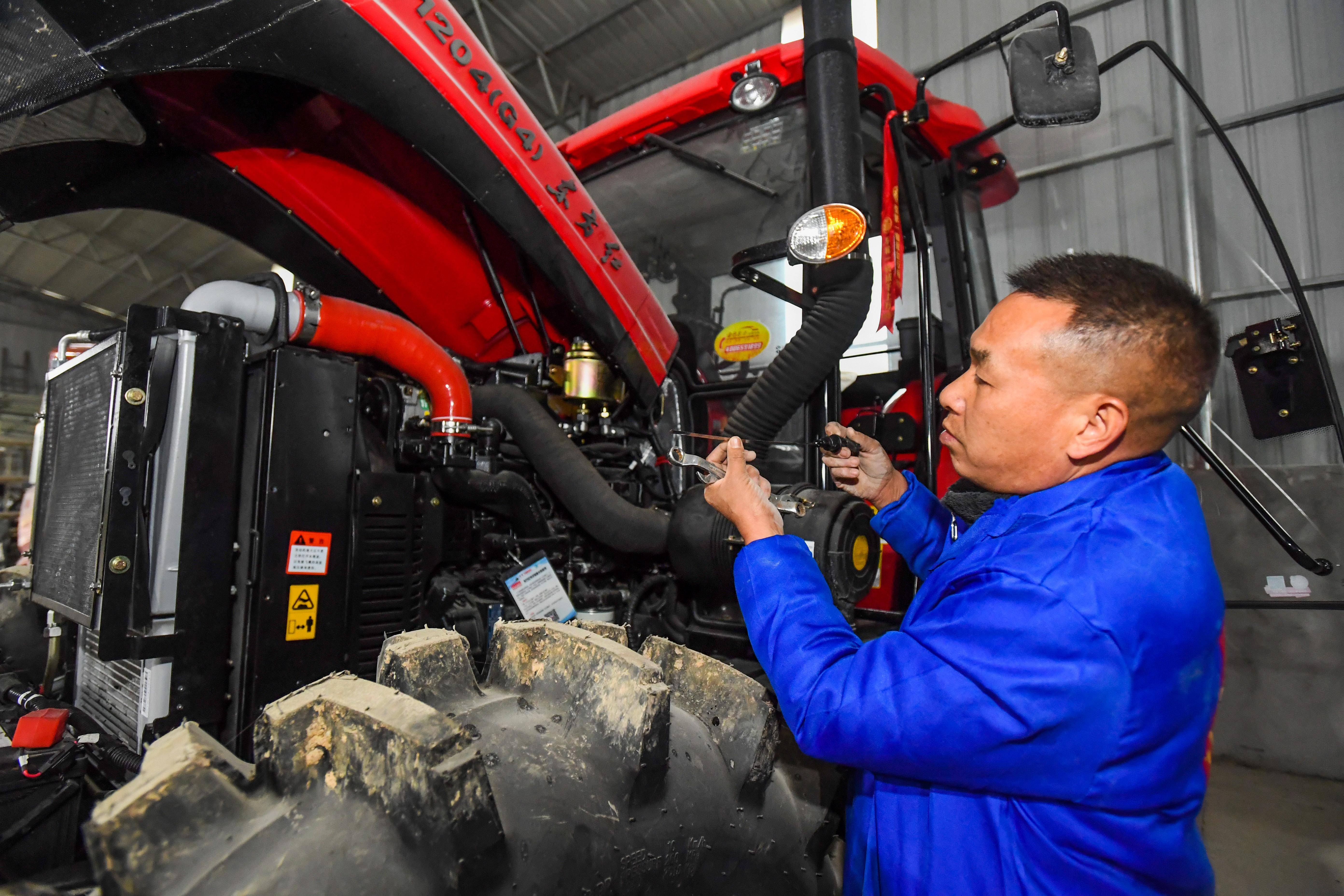 新华社发(周亮 摄)2月27日,在山西省稷山县丰喜泉稷能源有限公司吩怂