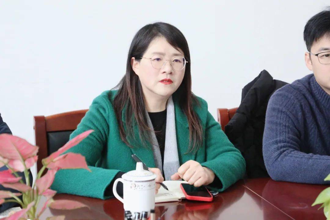 任美琴,上海市第一中学特级校长朱立宏,上海市华东模范中学特级校长徐