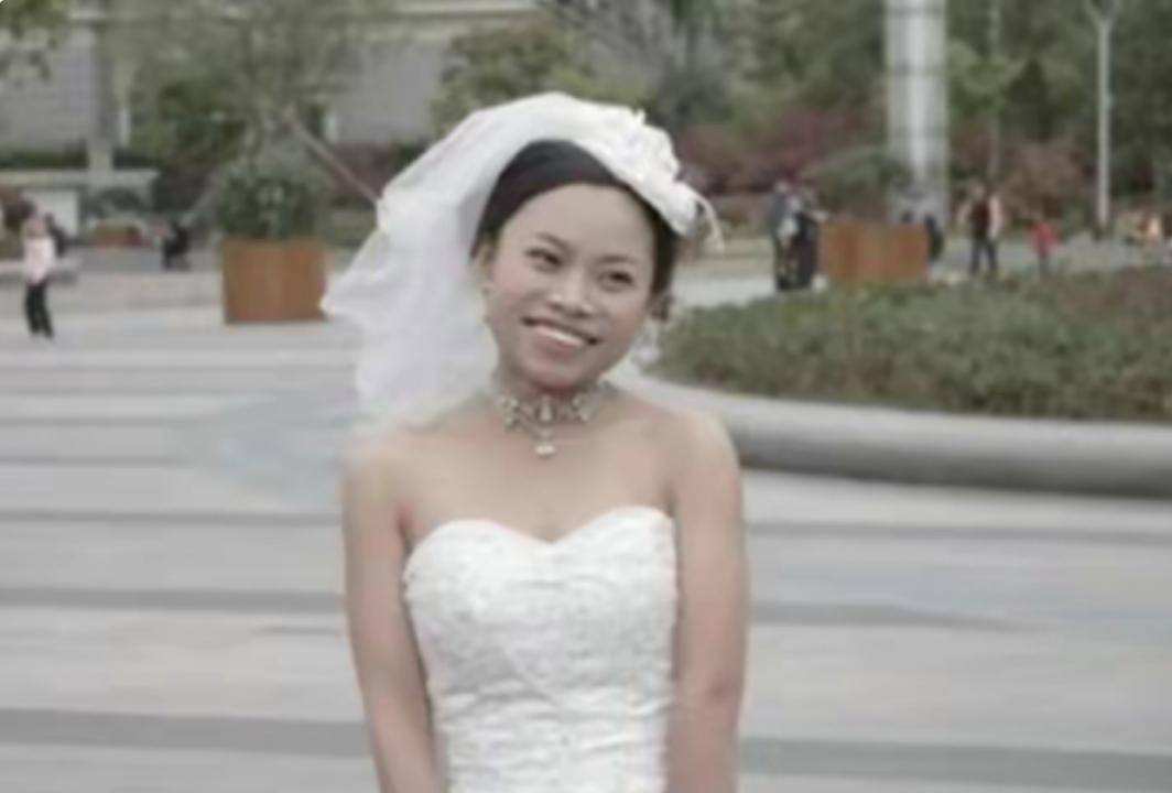 "凤姐"罗玉凤:一朝征婚天下知,出走美国14年,后被曝考上名校_上海