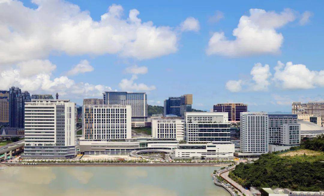 欧阳瑜:澳门协和医院3月起向卫生局转介个案提供专科检查服务_表演