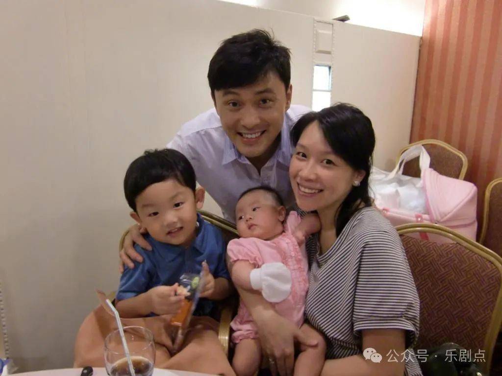 马国明曹永廉被偶遇,59岁曹永廉发福变圆润,被叫阿伯遭嫌弃_姜大卫