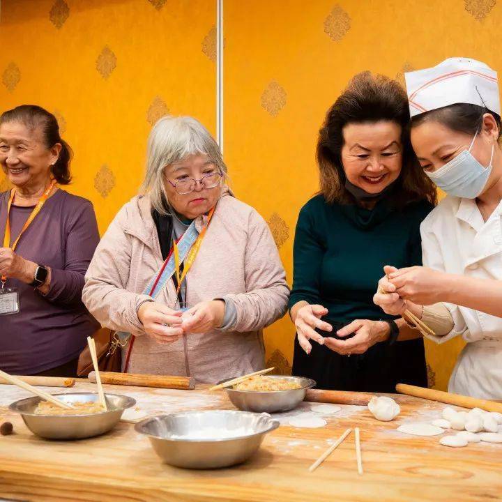 旅游促友谊,冰雪暖人心——美国夏威夷旅游团访华侧记_东北_中国_大连