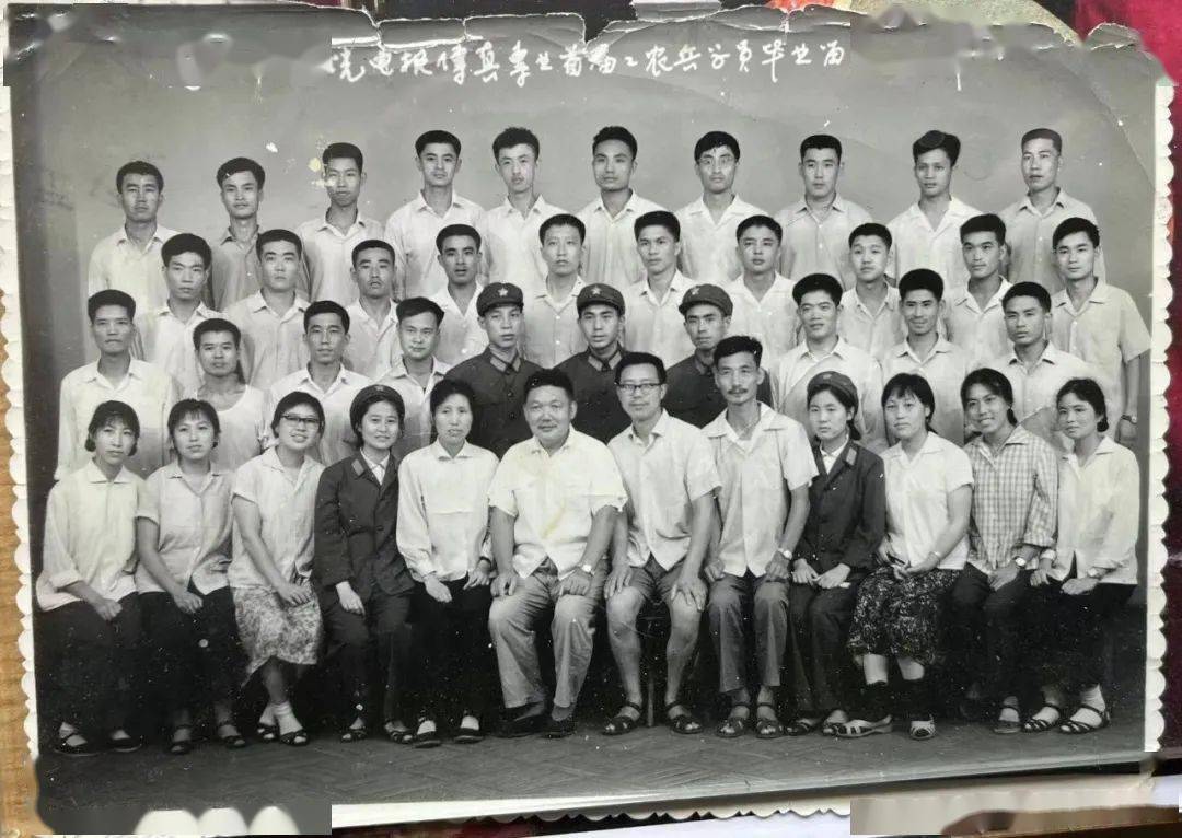南邮已故老教师家属慷慨捐资助学_吴同_先生_工作