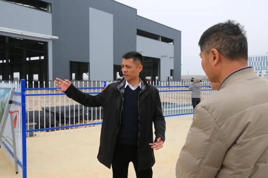 龚冠雄一行先后来到国投云顶湄洲湾电力有限公司,赛得