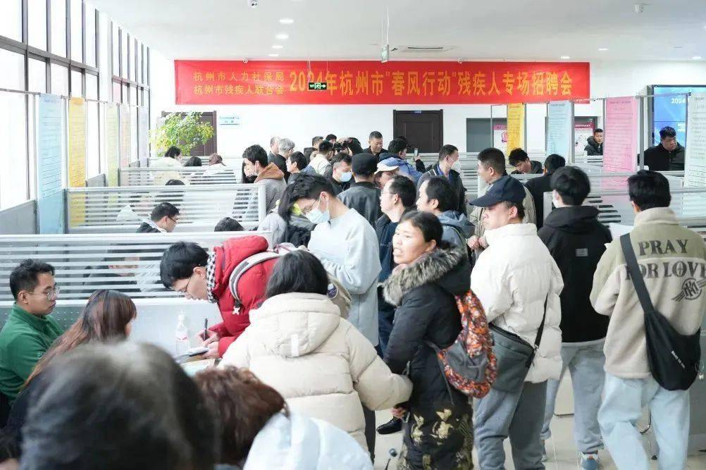 杭州市残联党组成员,副理事长胡红生等赴现场指导工