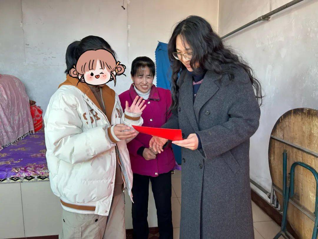 江苏省社会科学院文学研究所成员先后前往台头山镇,卧龙镇和平泉一中