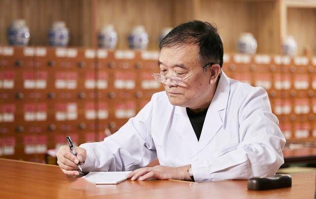 14,巴戟口服液:功效69:补肾壮腰,固精止遗,调经.