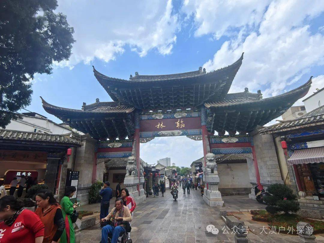 这样游览,时间有点紧张,不过建水古城精华全部在内.