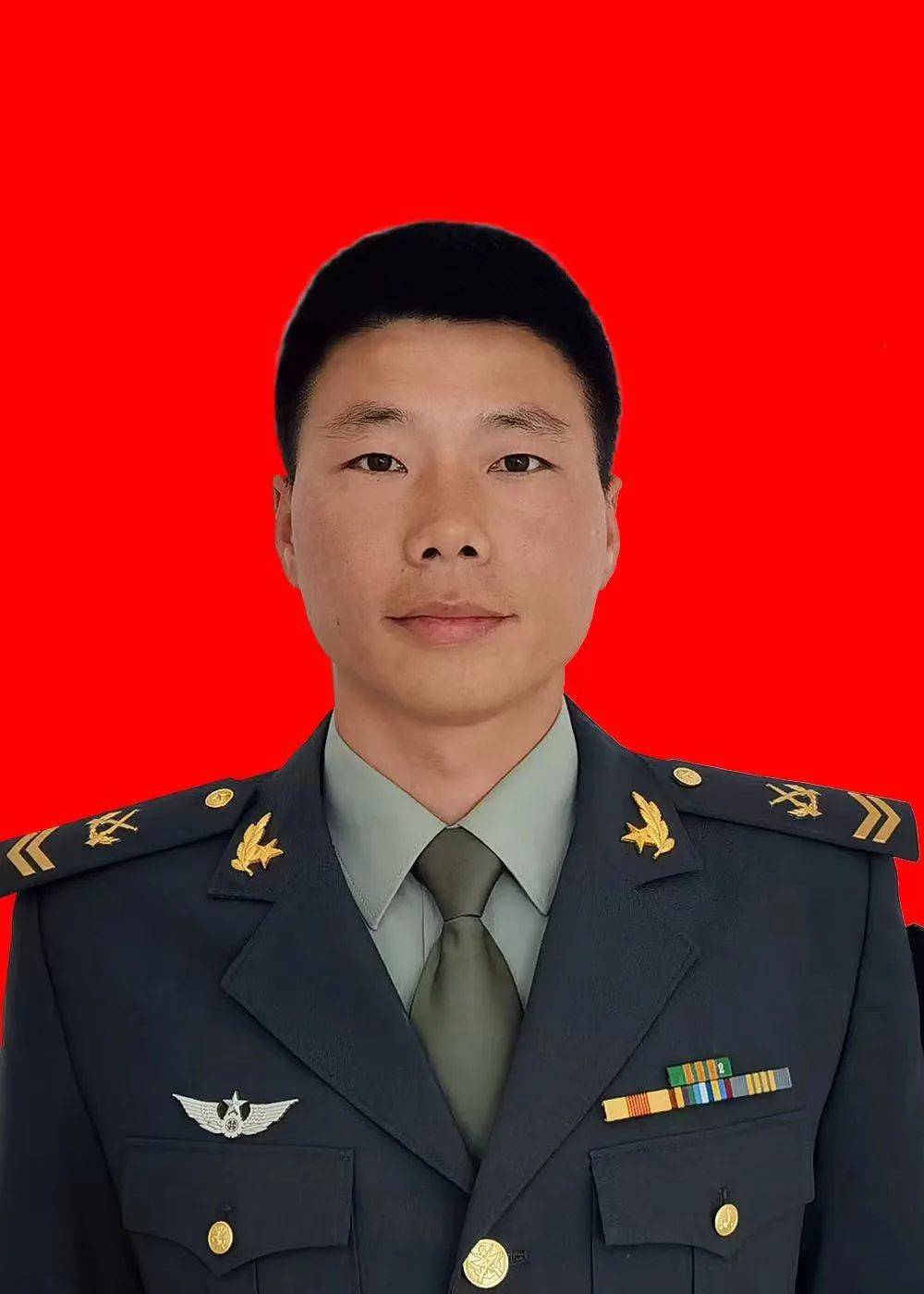 张新龙_女孩_军人