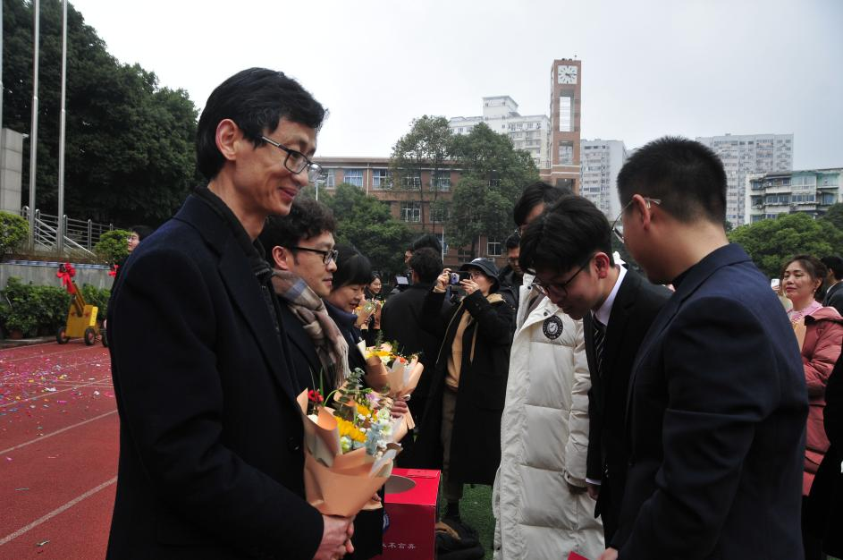 【青春绳溪】决胜六月 礼赞青春——成都八中2024届