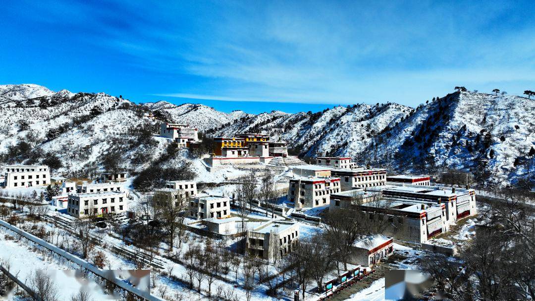 不是"尔滨"去不起,而是五当召的雪景更有性价比_生活_白雪为_冰天雪地