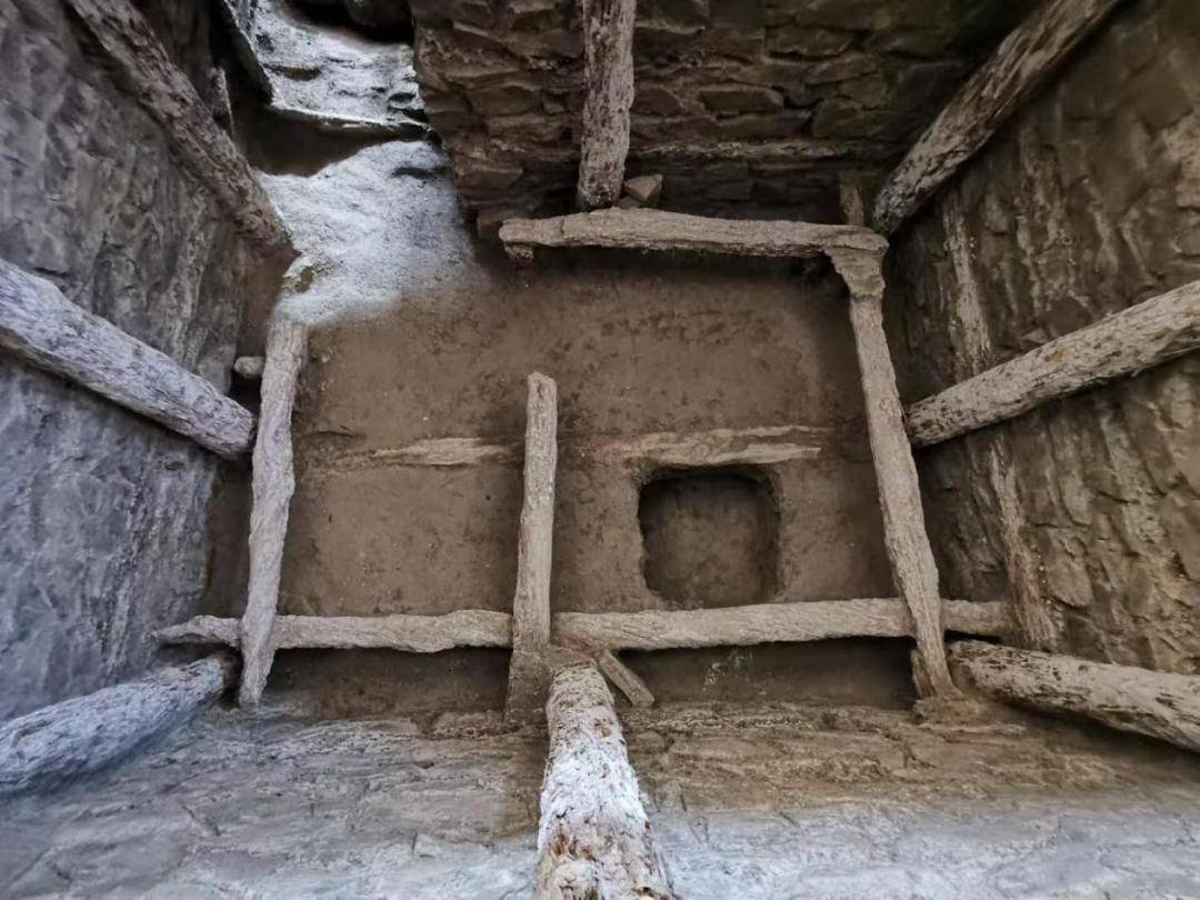 游青海探古墓丨都兰热水墓群(七):2018血渭一号墓(中)(二十二)_墓室