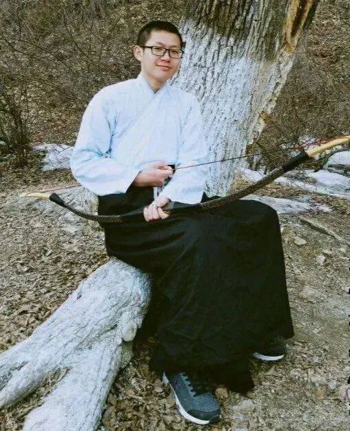 cnocer换装后,同事懵了:您哪位?