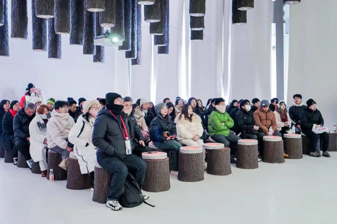 了长白雪何以有松软雪花口感的三个主要特质:低钠的淡矿泉带来清冽