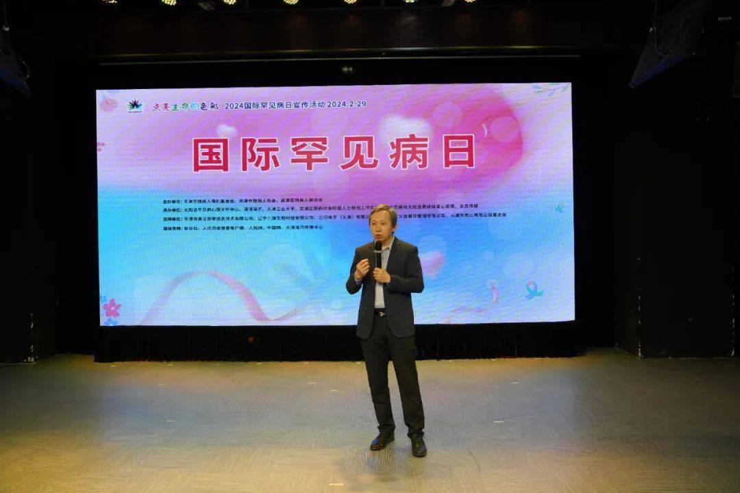 首都医科大学宣武医院神经外科主任医师,教授,博士研究生导师陈赞主任