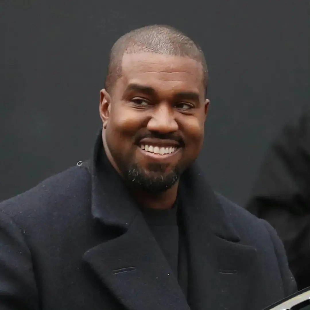 这颜值,确实顶级……_侃爷_nike_air