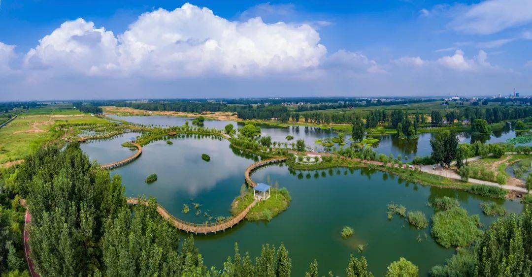 湿地公园位于城河城头段,城河发源于岩马水库,辛庄水库,属于河流湿地