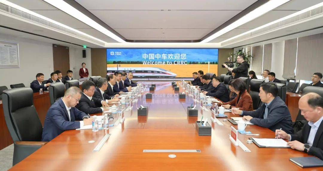 2月29日,中国中车党委书记,董事长孙永才在中车总部会见了吉林省委