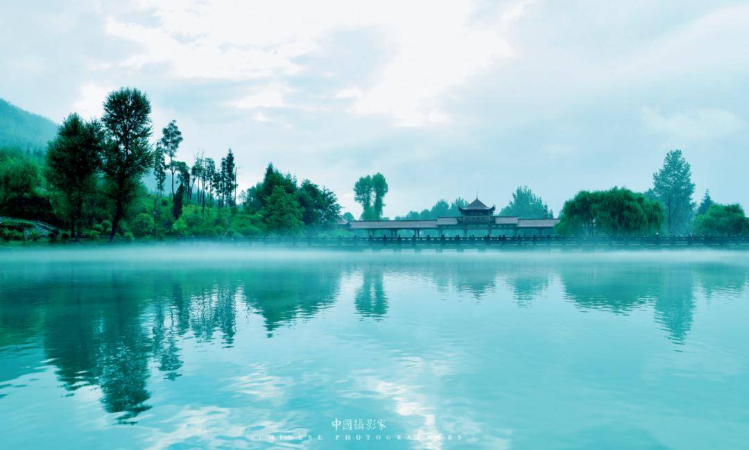 晨雾水观音6969余寒69摄相岭雪韵6969王平祥69摄越嶲笔塔