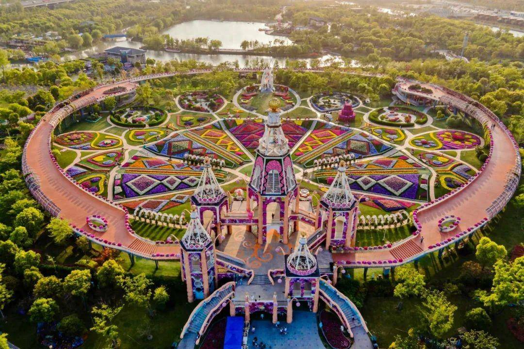 奇迹花园外闭园两日3月6日(周三)至3月7日(周四)计划于因布展将有大