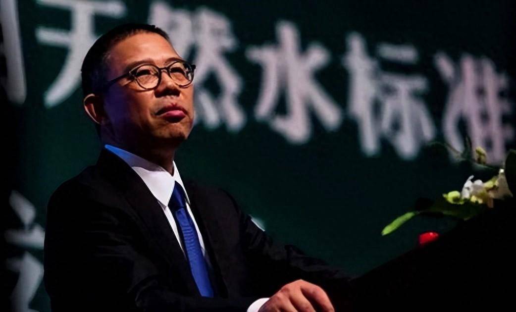 钟睒睒发文否认"因冲货被哇哈哈开除"_宗老_娃哈哈_海南