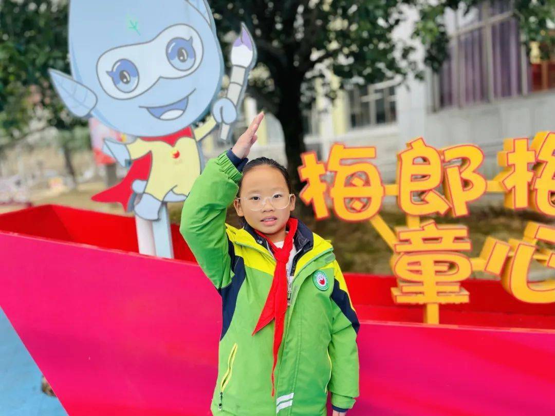 王可馨红领巾宣讲员汤博景升旗仪式主持人孙浩然潘欣瑜李卓骏龚陈捷