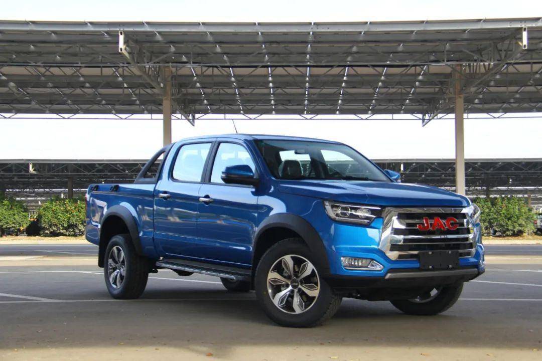 其他除了以上三个品牌之外,来自美国的ram皮卡售出1708台排名第四