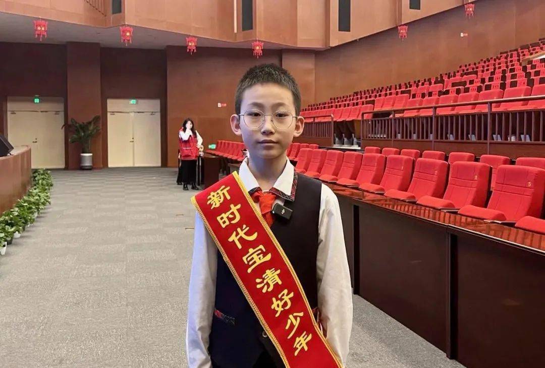 王惠宁(女)  宝清县第五小学学生汪中贺  宝清县第二中学学生原崇峰