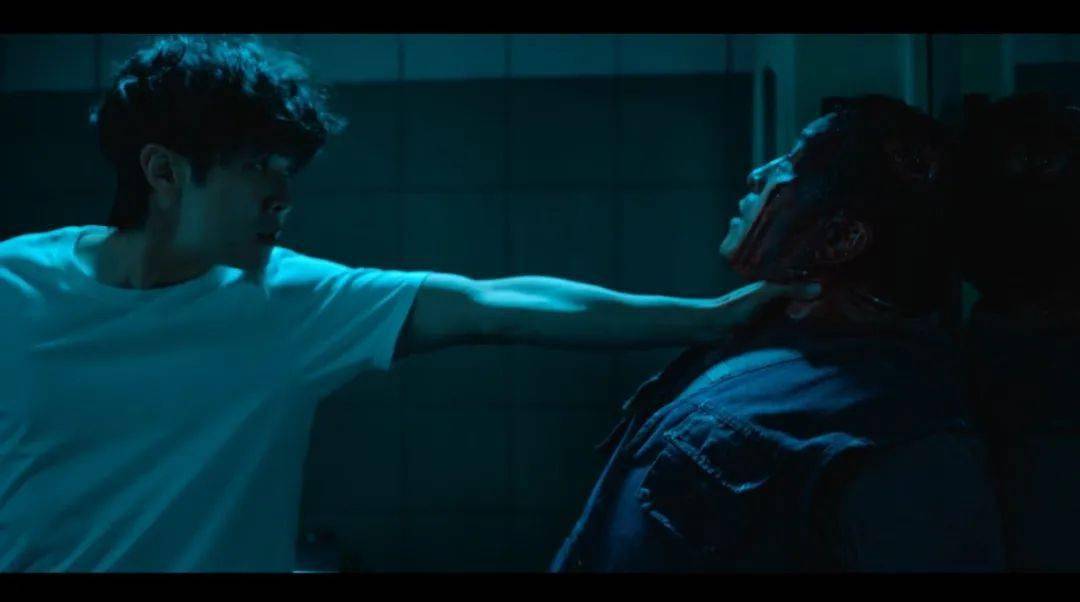 网飞r18韩剧,又爆了一部_锤子_大叔_警方