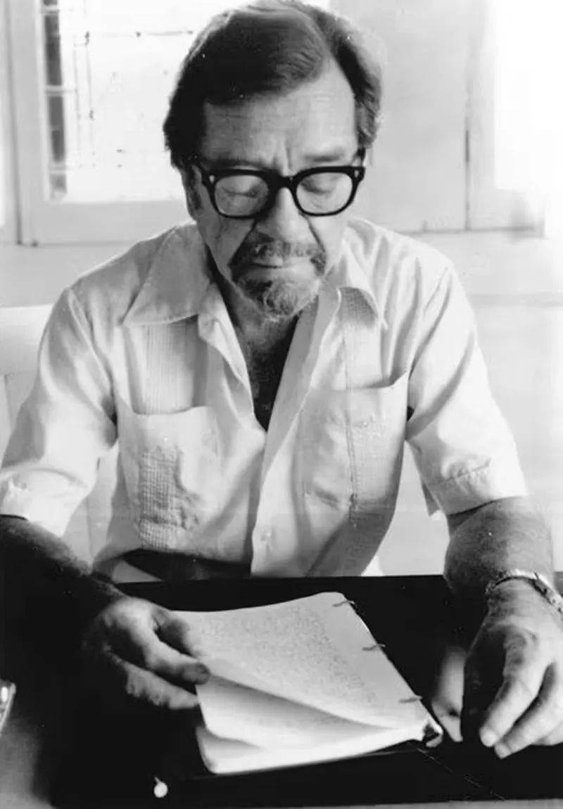 每周只读一本书 · 在溃败与失意的一生中赢取一种骄傲的胜利_斯通纳