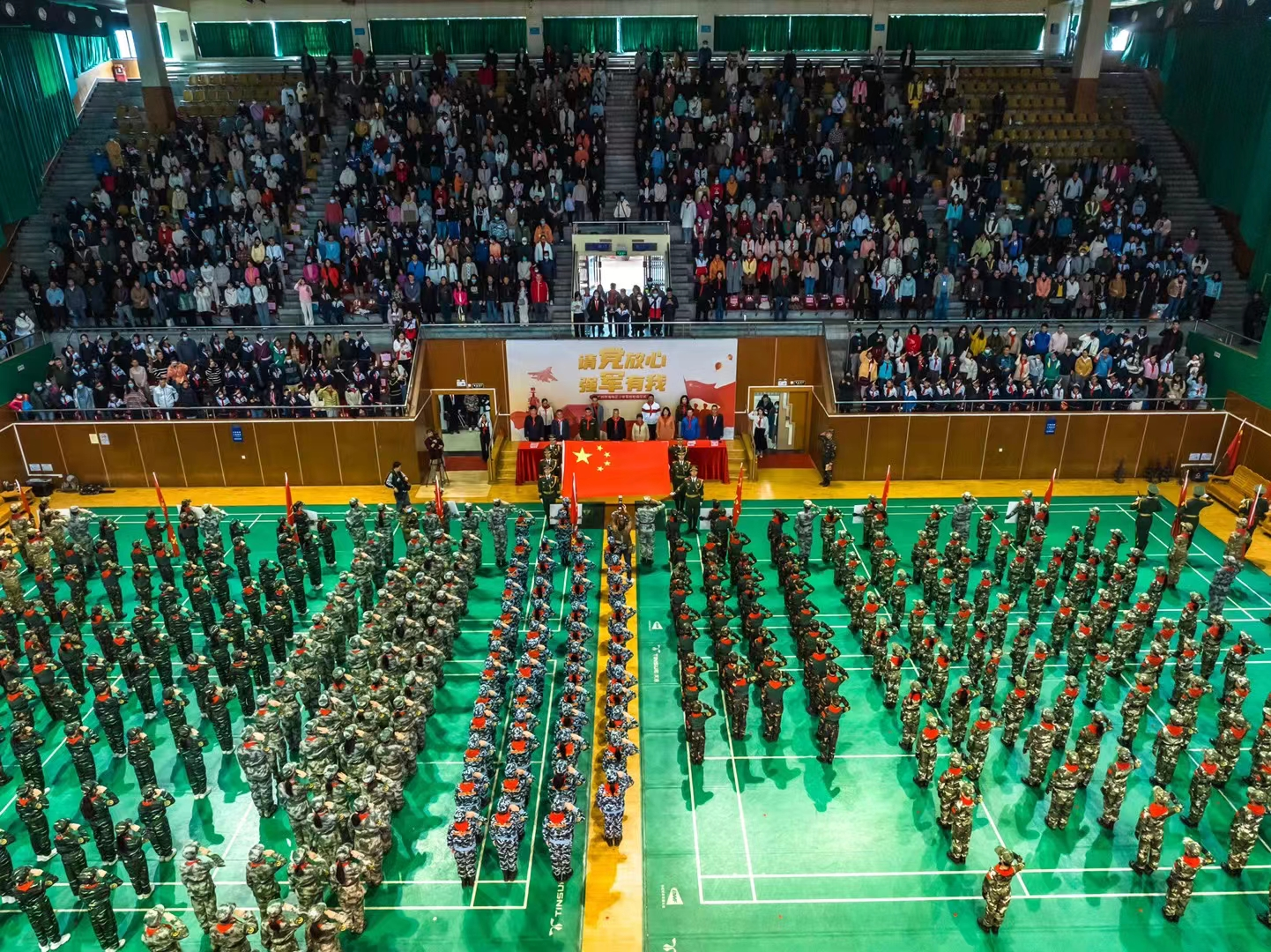 广州海珠区8所少年军校正式挂牌,400多名队员接受检阅_教育_活动_建设