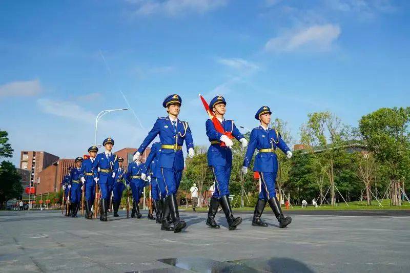 国旗护卫队招新 | 风雨无阻国旗扬,招新启程护荣光