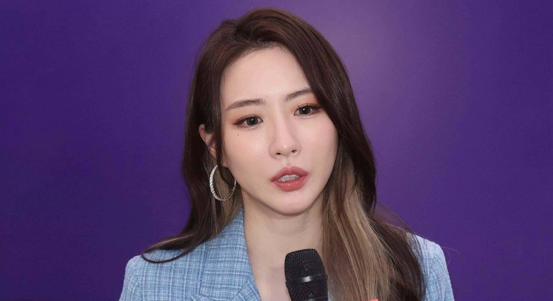 tvb前女星菊梓乔加盟新公司,坐足冷板凳两年,约满马上离巢走人