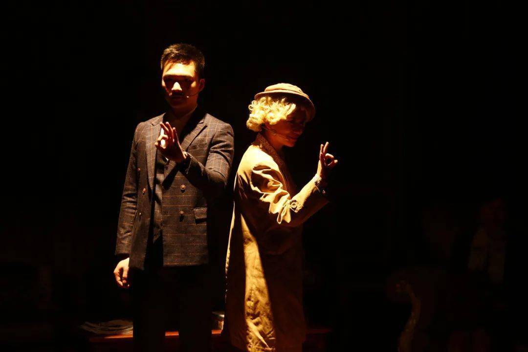 明日开票 | 阿加莎推理巨作·话剧《捕鼠器》《谋杀启事》等你赴约