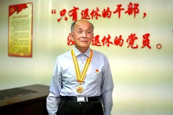 耄耋之年助残扶弱不停歇记福建省学雷锋岗位标兵陈欠水