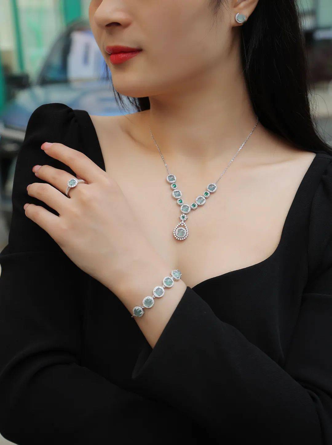 我月薪4000终于在今天实现了翡翠自由