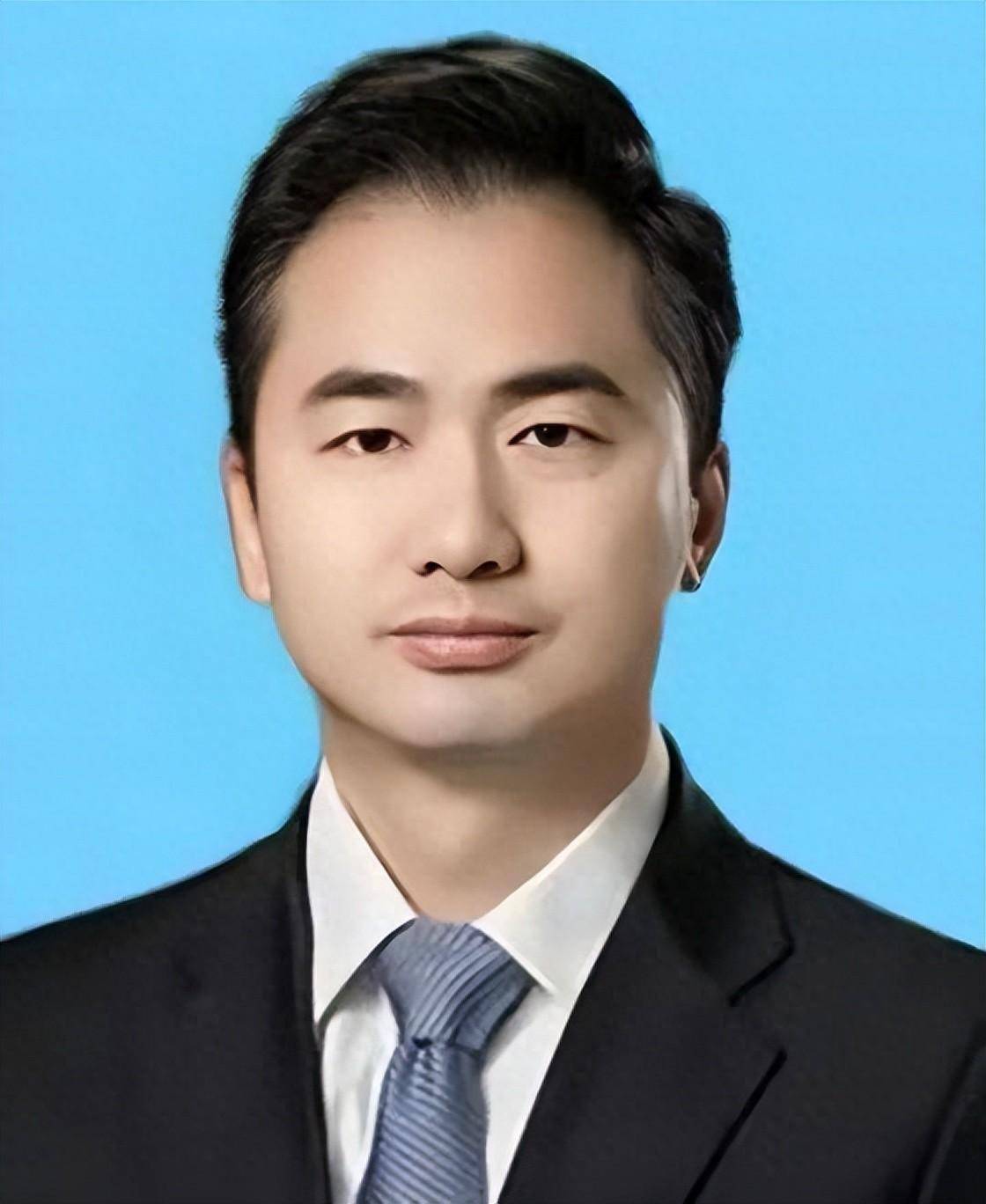 李江新跨省履新后再获新职任拉萨市副市长