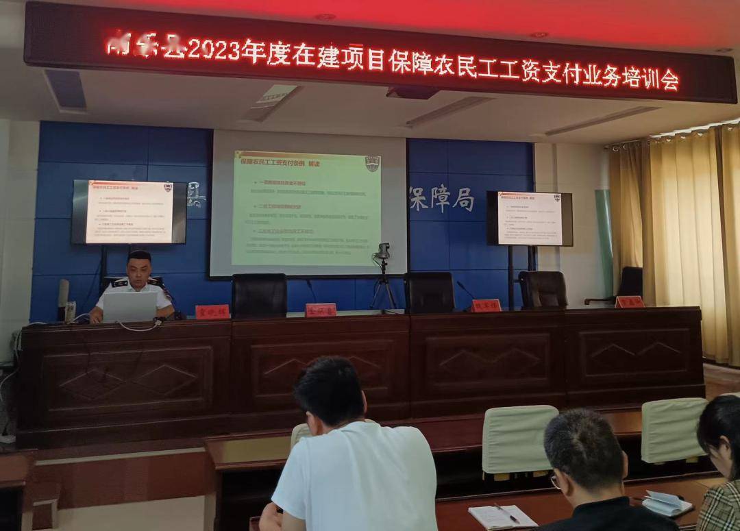 破解发展难题勇担振兴大任白学录华龙区任丘办登月社区党委书记,扎根