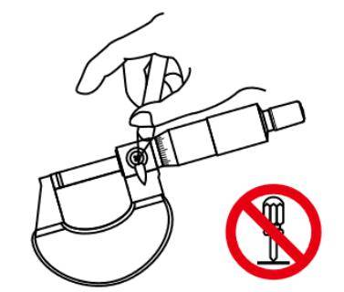 怕电刻笔在尺身刻字请不要用电刻笔在数显千分尺上刻字或做标记,这样