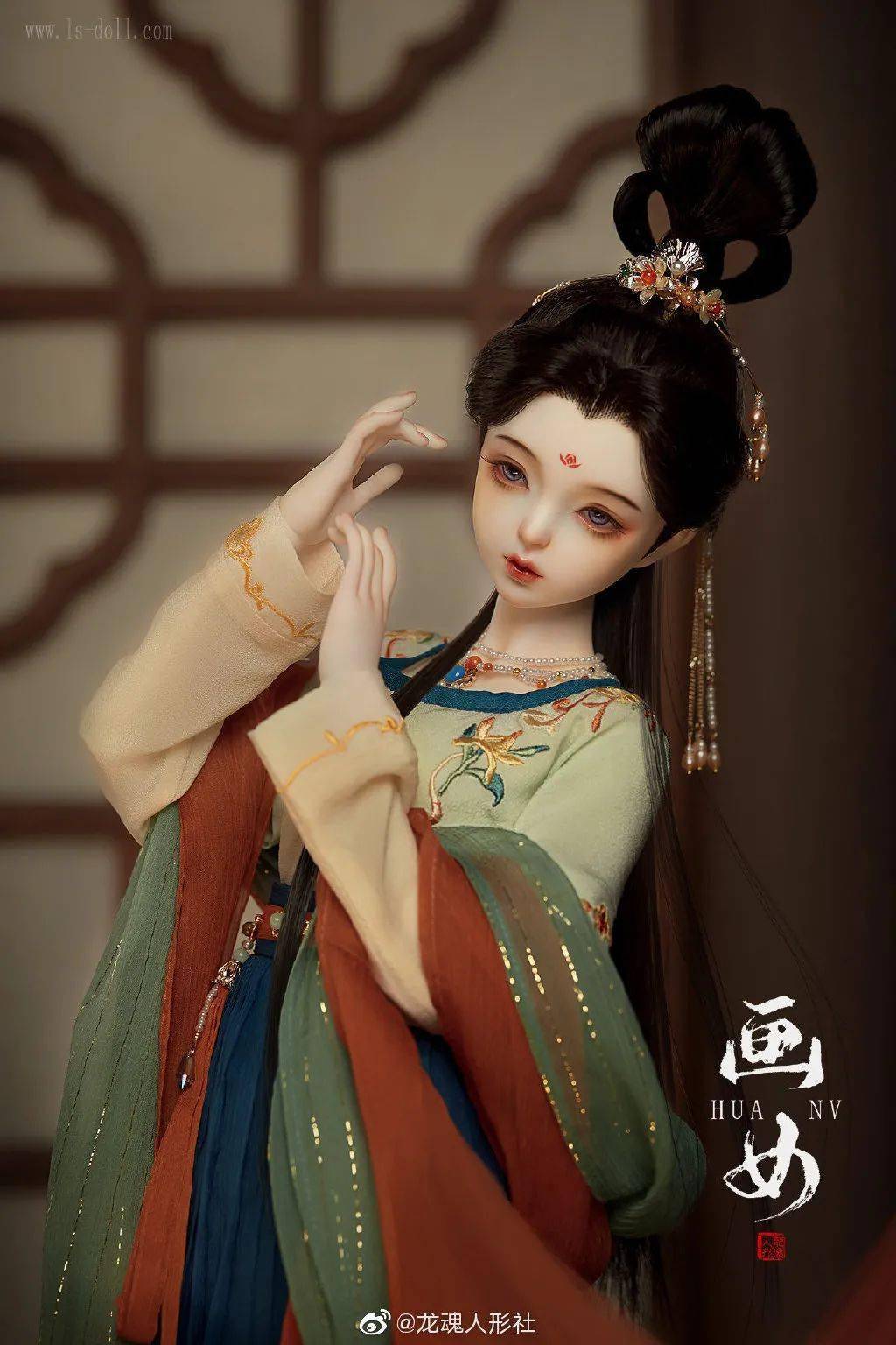 为给国人争一口气毅然辞职他花1000小时把中国神话做成古风人偶惊艳全