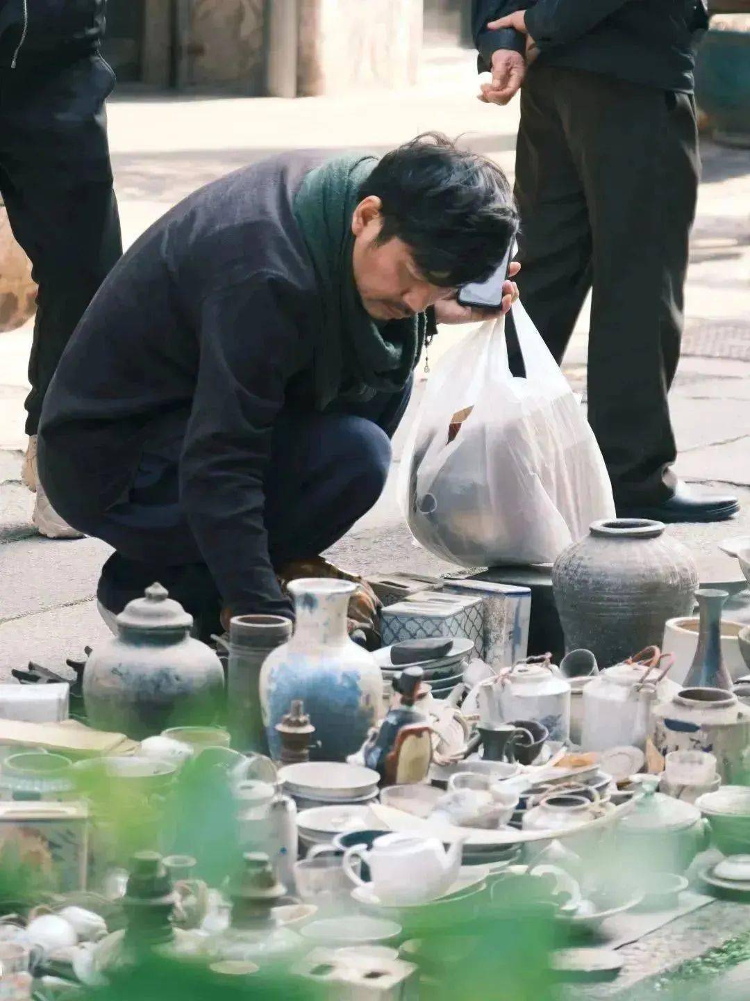 第45期古玩市集捡漏记穿梭宏宇文创园的时光隧道