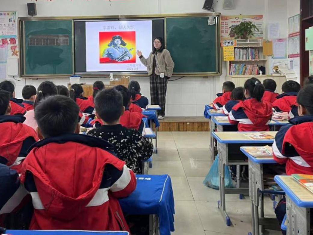 全环境立德树人日照市岚山区弘扬雷锋精神争做时代新人