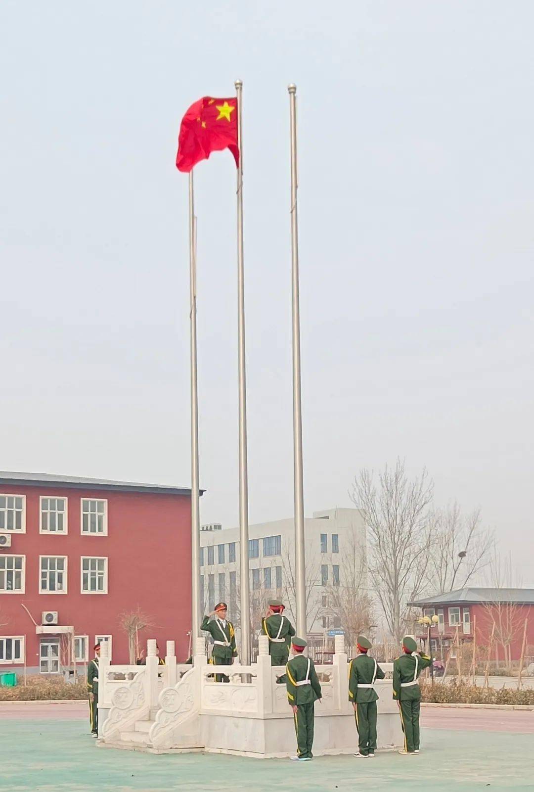 武罗学校举办2023-2024学年第二学期开学典礼暨总结表彰大会!_模范_师