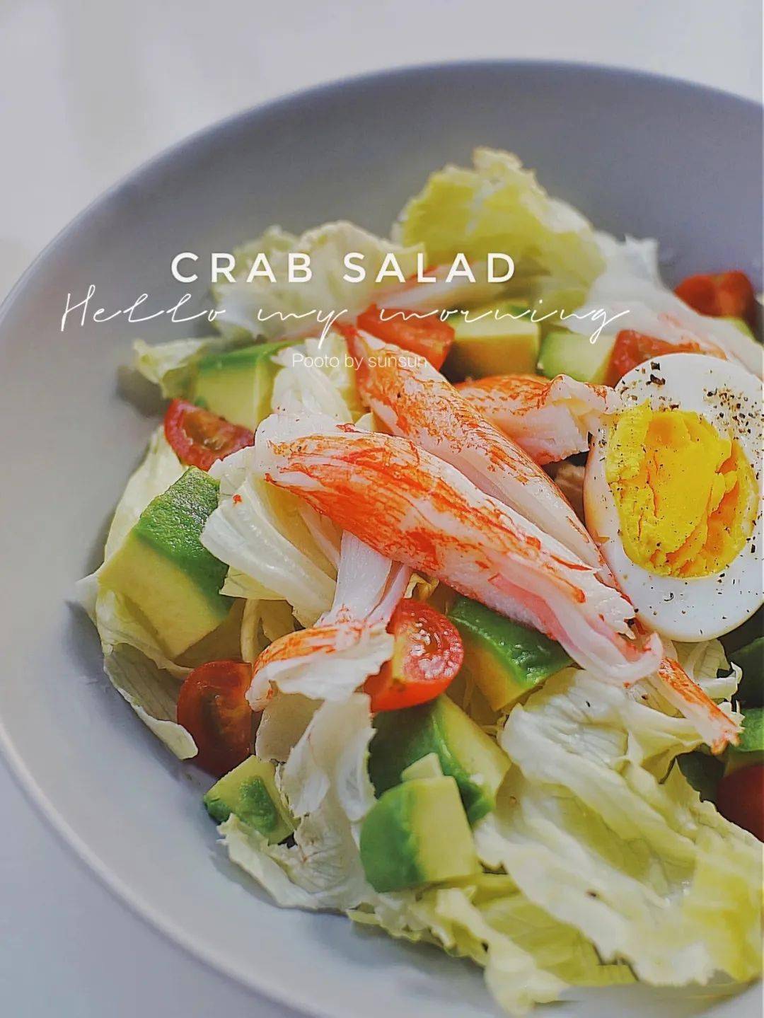 不像市面上的蟹柳都是淀粉,鱼肉也选用的是价格低廉的杂鱼为主,本品