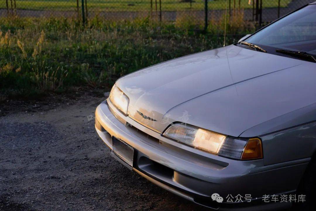 上世纪90年代初开始,世界大型双门豪华轿车的市场情况变了,personal