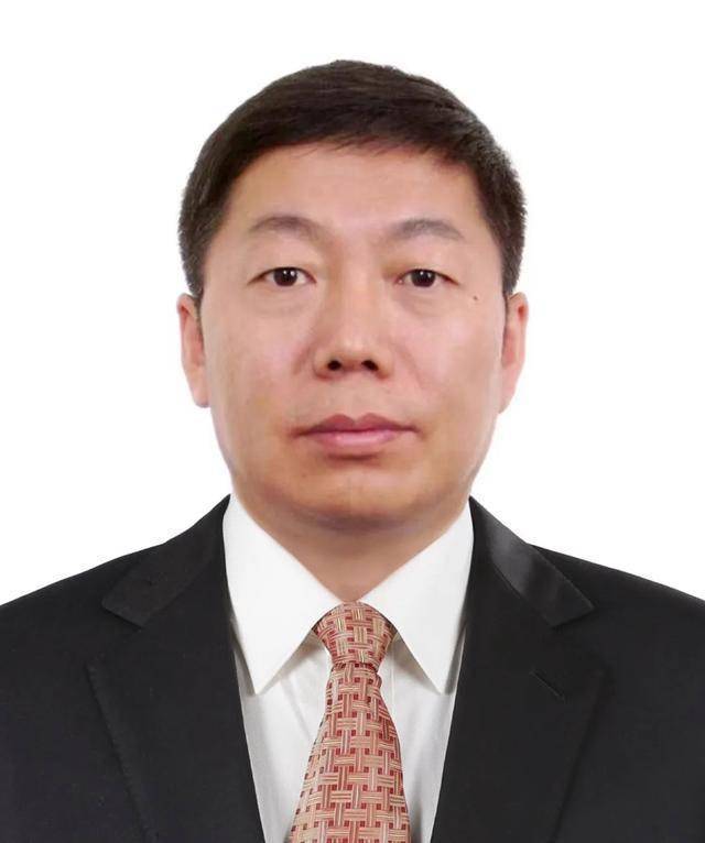 崔勇(资料图)据官方简历,崔勇现任中国光大集团股份公司党委副书记,副