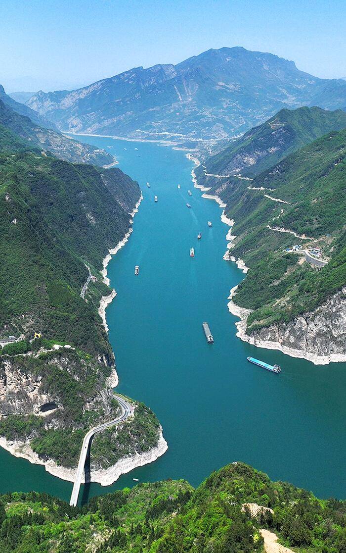 卫星影像油画看长江之变