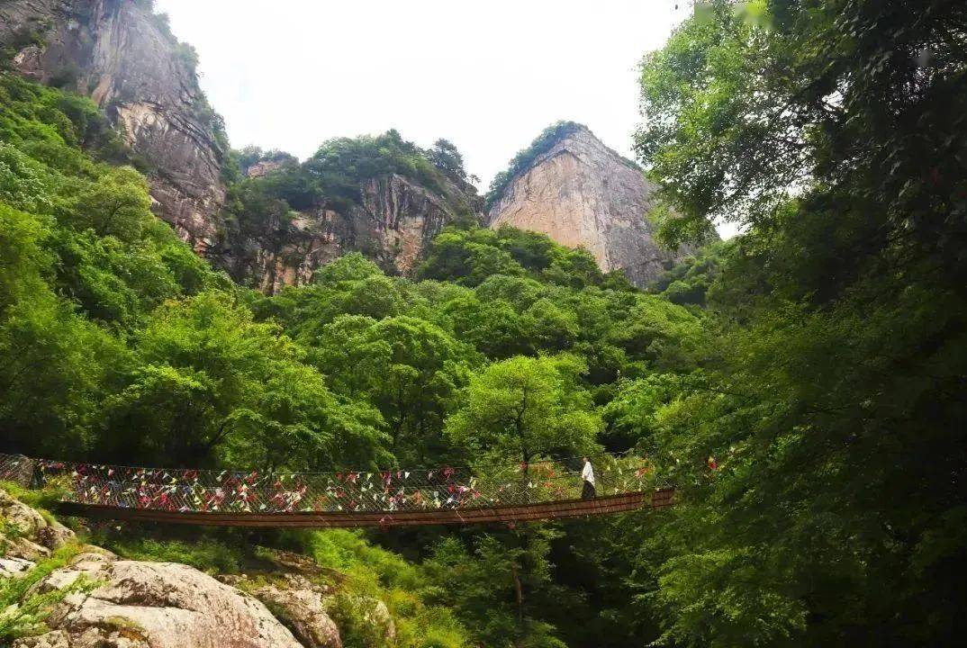 青峰峡║邀你一起上春山