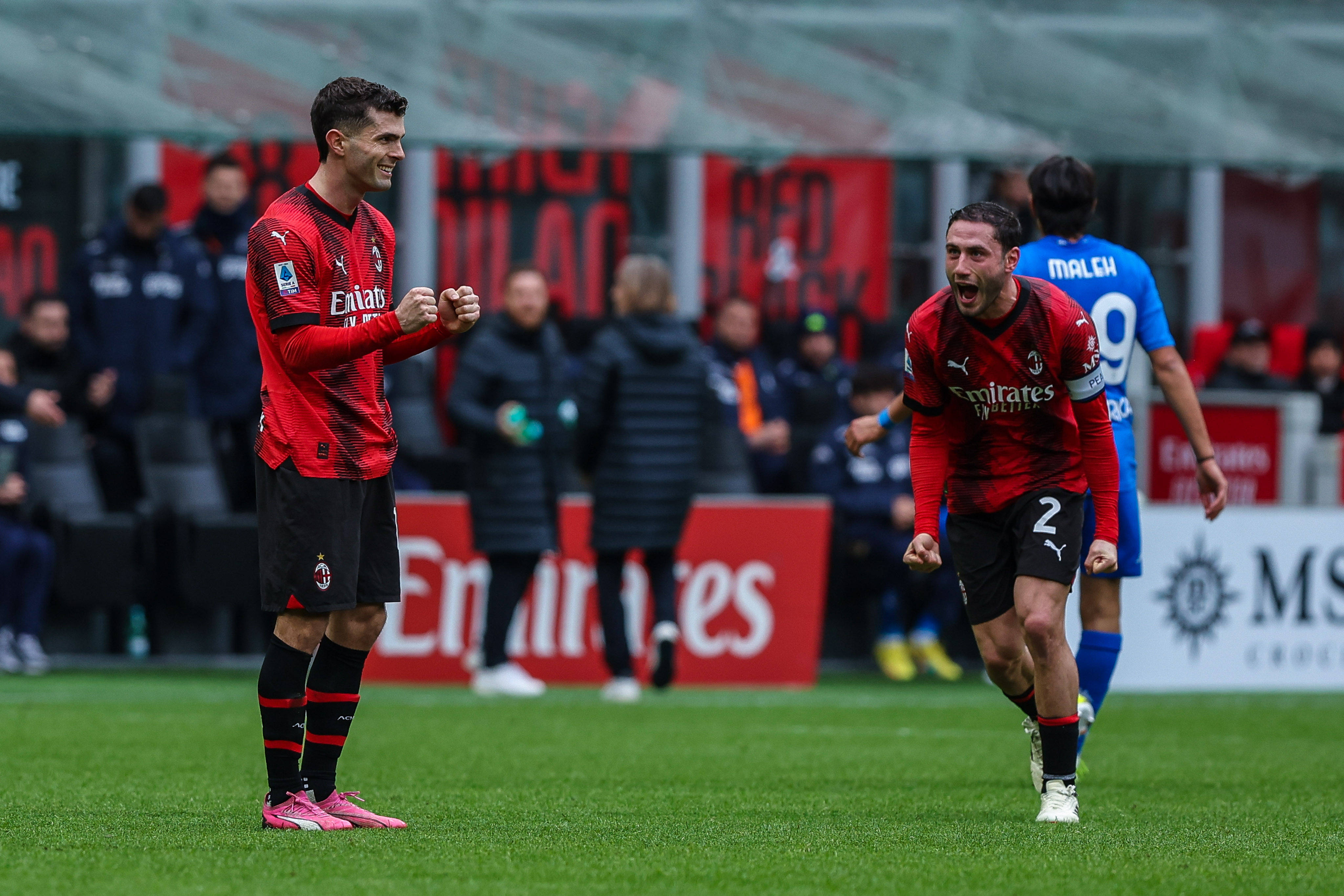 足球——意甲联赛:ac米兰胜恩波利