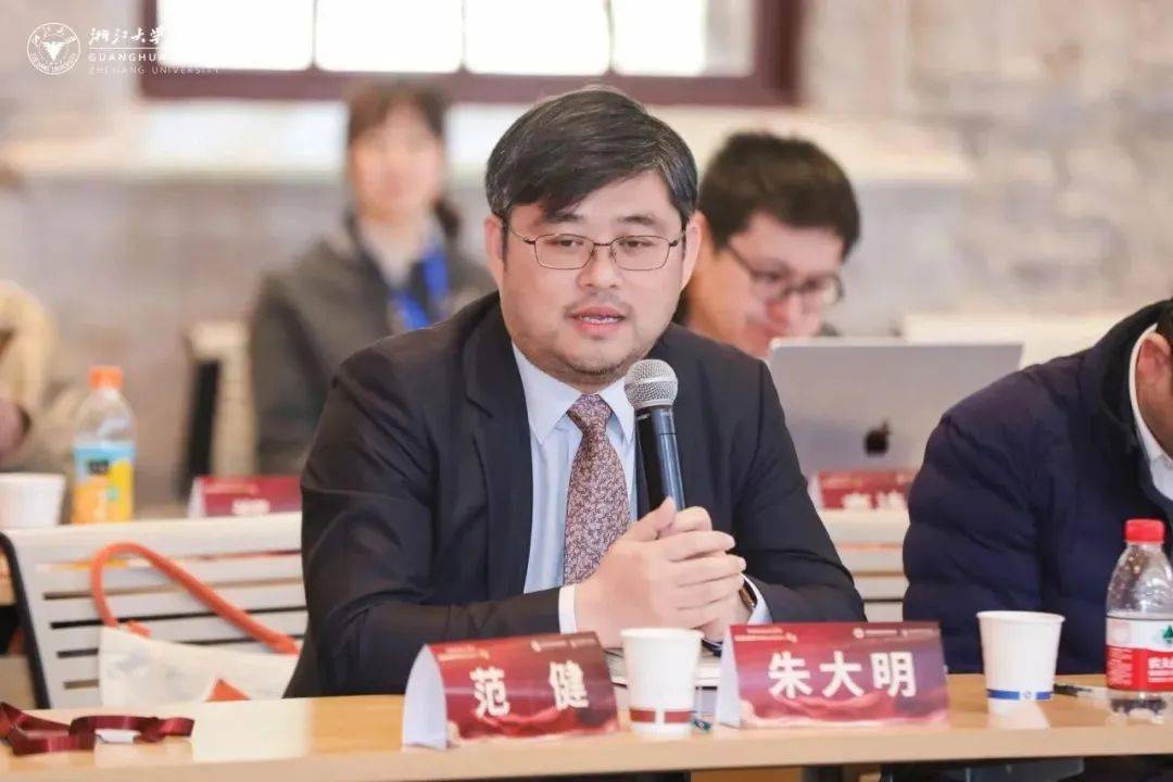 学院教授 林少伟当代中国出版社总编辑助理,法治分社社长,编审刘文科